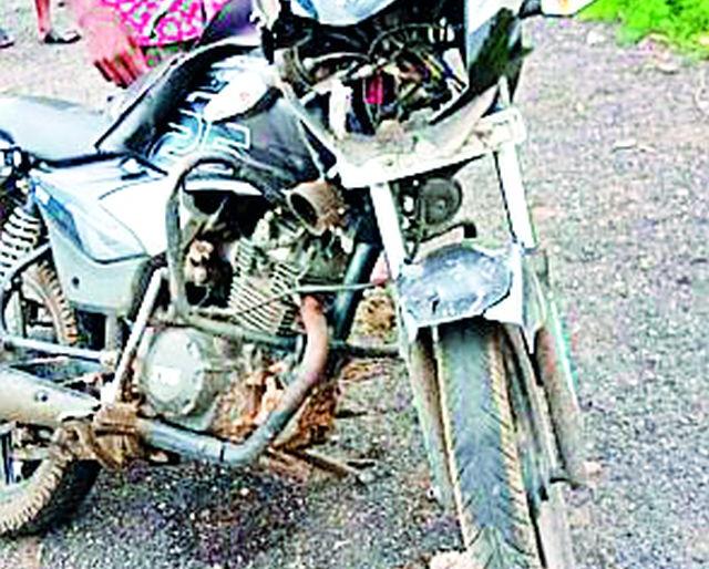 Two killed and two injured in two wheeler bikes | दुचाकीच्या धडकेने एक ठार, दोन जखमी