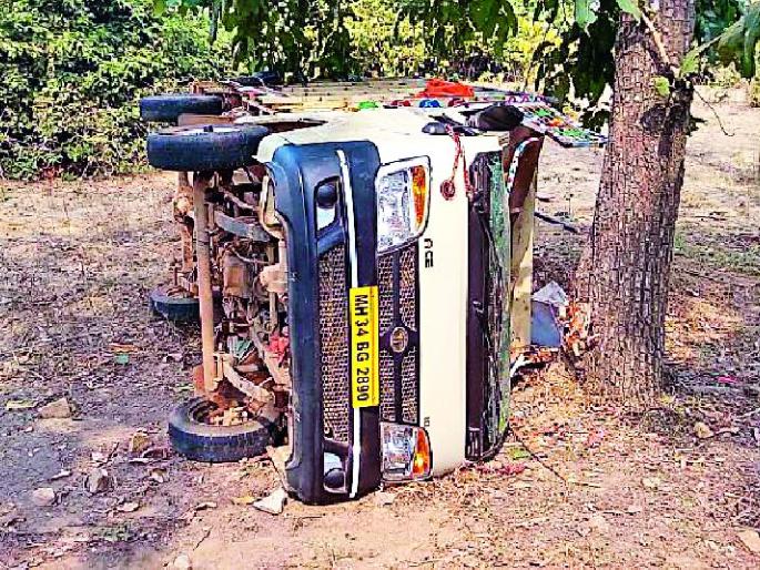 One killed and two injured in a mining accident | मिनीडोअरच्या अपघातात एक ठार, दोन जखमी One killed and two injured in a mining accident | मिनीडोअरच्या अपघातात एक ठार, दोन जखमी