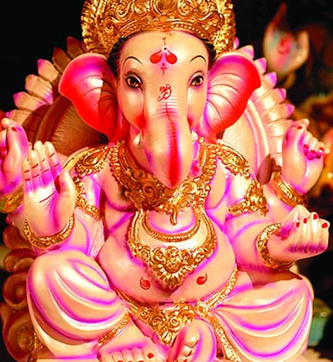 The pollution-free Ganesh idol movement is flourishing | Ganpati Festival-प्रदूषणमुक्त गणेशमूर्ती विसर्जनाची चळवळ रुजतेय The pollution-free Ganesh idol movement is flourishing | Ganpati Festival-प्रदूषणमुक्त गणेशमूर्ती विसर्जनाची चळवळ रुजतेय