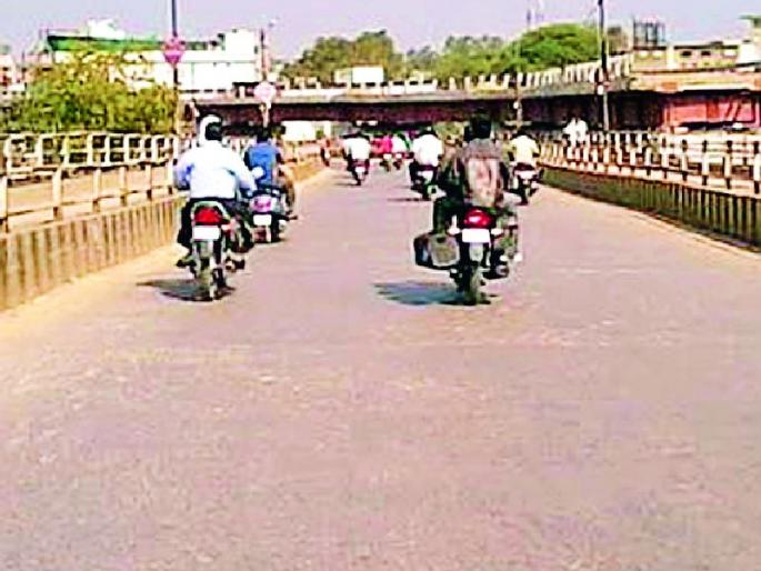 Failure to make a budget risk | बजेटमध्ये तरतूद होईपर्यंत धोका पत्करा Failure to make a budget risk | बजेटमध्ये तरतूद होईपर्यंत धोका पत्करा