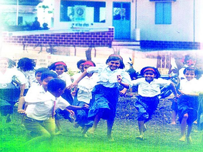 Touch of public school in digital school | डिजिटल शाळेला लोकसहभागाचा टच Touch of public school in digital school | डिजिटल शाळेला लोकसहभागाचा टच