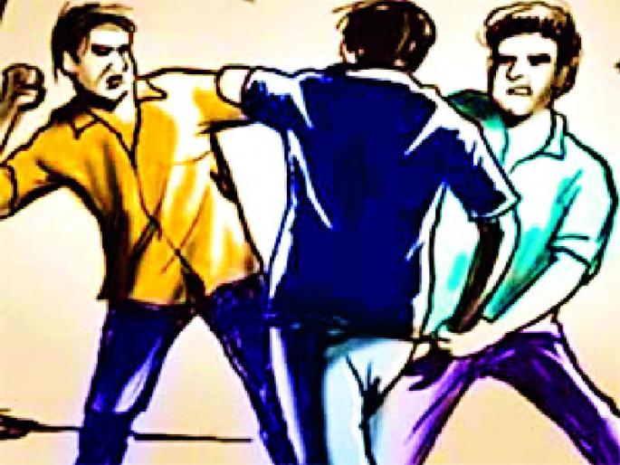 The hotel owner was knife and the knife was beaten by a bucket | हॉटेल मालकाला चाकूने तर नोकराला बादलीने मारहाण The hotel owner was knife and the knife was beaten by a bucket | हॉटेल मालकाला चाकूने तर नोकराला बादलीने मारहाण