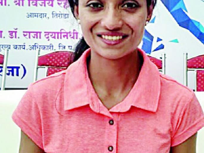 'Star' in Hardy Village | मेहनतीने बहरतील खेड्यातील ‘स्टार’ 'Star' in Hardy Village | मेहनतीने बहरतील खेड्यातील ‘स्टार’