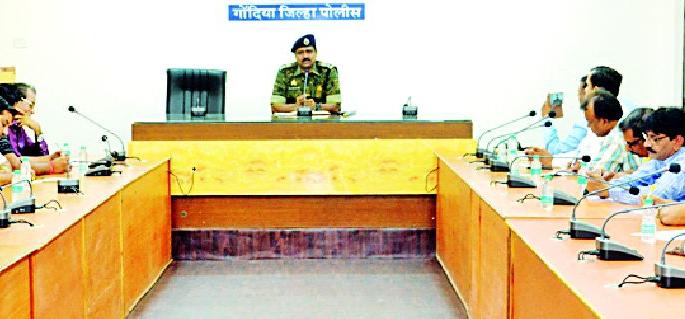 Monument to commemorate martyr police personnel | शहीद पोलीस कर्मचाऱ्यांच्या स्मरणार्थ उभारणार स्मारक Monument to commemorate martyr police personnel | शहीद पोलीस कर्मचाऱ्यांच्या स्मरणार्थ उभारणार स्मारक