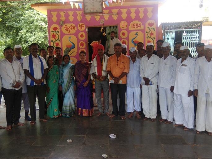 Jalgaon Neur Receives Retired Jawans | जळगाव नेऊरला निवृत्त जवानाचा सत्कार Jalgaon Neur Receives Retired Jawans | जळगाव नेऊरला निवृत्त जवानाचा सत्कार