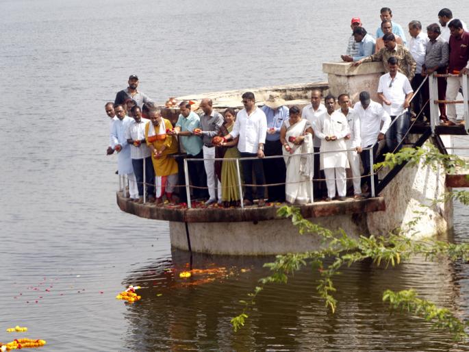 Putting aside political differences will give priority to development | राजकीय मतभेद बाजूला ठेवून विकासाला प्राधान्य देणार Putting aside political differences will give priority to development | राजकीय मतभेद बाजूला ठेवून विकासाला प्राधान्य देणार