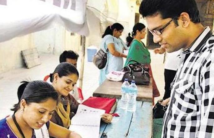 Jalna district has 2 thousand voting centers | जालना जिल्ह्यात आठ सखी मतदान केंदे्र