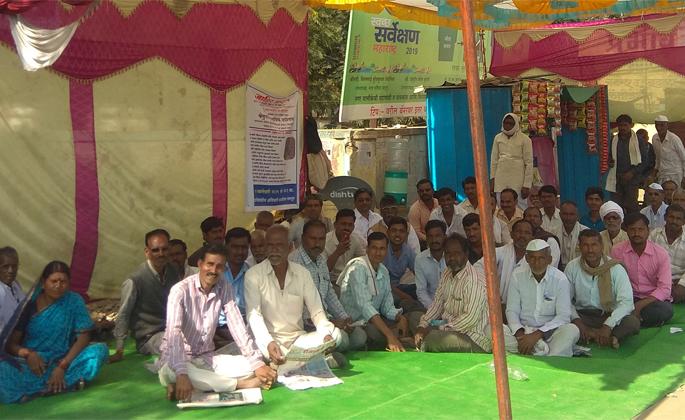 Farmers' fasting continued in the cold winter season | कडाक्याच्या थंडीतही शेतकऱ्यांचे उपोषण सुरूच