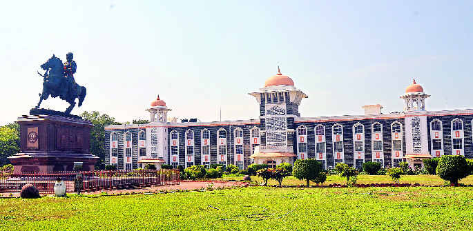 The 'cavity' of academic quality | शैक्षणिक गुणवत्तेची ‘पोकळी’ The 'cavity' of academic quality | शैक्षणिक गुणवत्तेची ‘पोकळी’