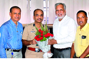 Good work to understand people: Sanjay Mohite | लोकांना समजून घेतल्याने चांगले काम:संजय मोहिते Good work to understand people: Sanjay Mohite | लोकांना समजून घेतल्याने चांगले काम:संजय मोहिते