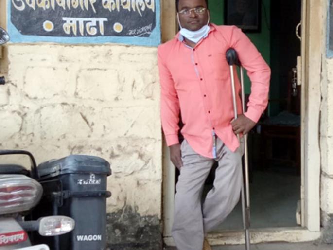 Divyang Avinash, who enlightened the lives of thousands of children, became the king of chess | हजारो मुलांचे जीवन केले प्रकाशमय करणारा दिव्यांग अविनाश बनला बुद्धिबळाच्या पटावरचा राजा Divyang Avinash, who enlightened the lives of thousands of children, became the king of chess | हजारो मुलांचे जीवन केले प्रकाशमय करणारा दिव्यांग अविनाश बनला बुद्धिबळाच्या पटावरचा राजा