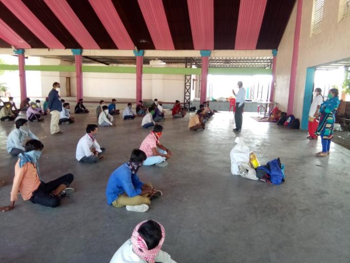 Arrangements for the evacuation of 2 persons migrated to Nandurshinot | नांदूरशिंगोटेत स्थलांतरित ५५ जणांची निवारागृहात व्यवस्था Arrangements for the evacuation of 2 persons migrated to Nandurshinot | नांदूरशिंगोटेत स्थलांतरित ५५ जणांची निवारागृहात व्यवस्था