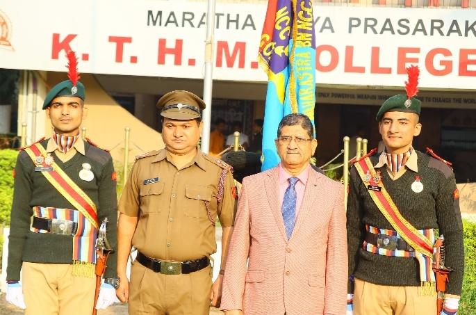 Selection of NCC students for the camp | एनसीसीच्या विद्यार्थ्यांची शिबिरासाठी निवड