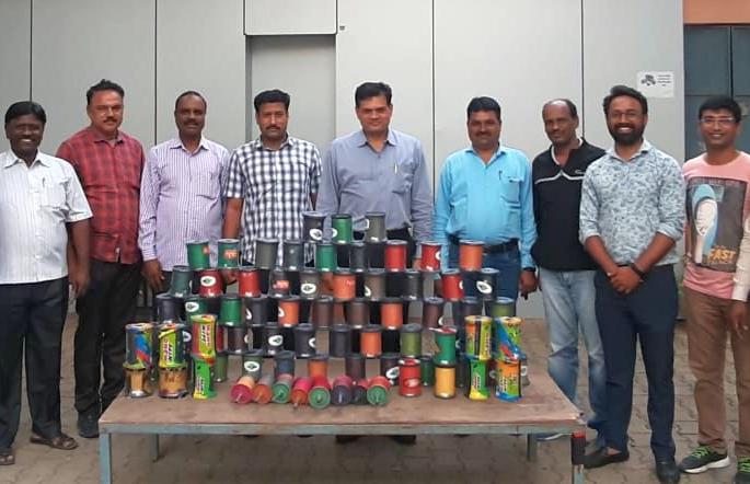 188 gangs confiscated on nylon cats: Crime Branch raids in Old Nashik, Panchavati | नायलॉन मांजावर संक्रांत १८८ गट्टू जप्त : जुने नाशिक, पंचवटीत गुन्हे शाखेकडून छापेमारी 188 gangs confiscated on nylon cats: Crime Branch raids in Old Nashik, Panchavati | नायलॉन मांजावर संक्रांत १८८ गट्टू जप्त : जुने नाशिक, पंचवटीत गुन्हे शाखेकडून छापेमारी