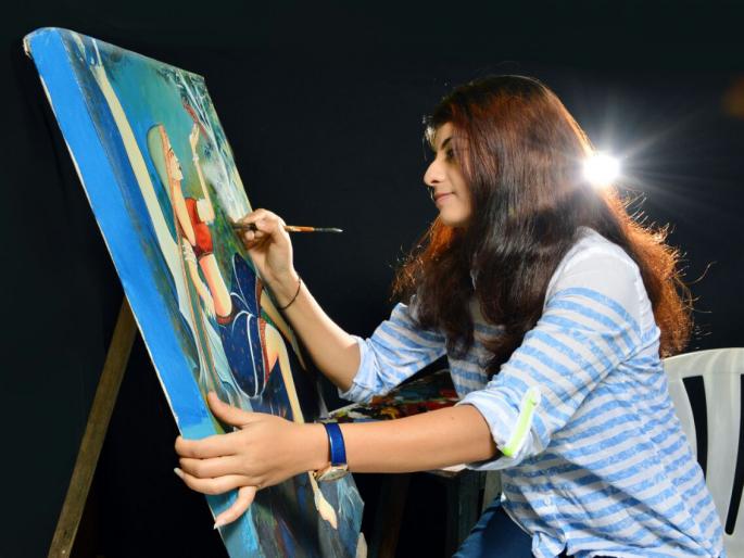 Priyanka Morwal pictures of Dubai show | प्रियंका मोरवाल यांच्या चित्रांचे दुबईत प्रदर्शन Priyanka Morwal pictures of Dubai show | प्रियंका मोरवाल यांच्या चित्रांचे दुबईत प्रदर्शन