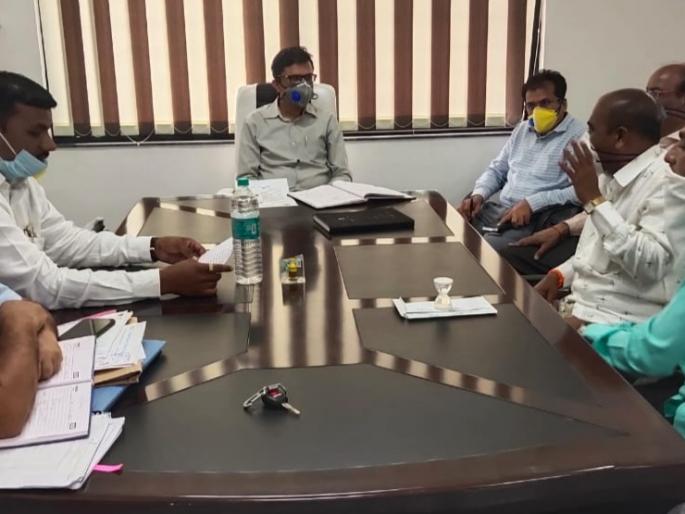Work on the bridge at Palse stalled | पळसे येथील पुलाचे काम रखडले Work on the bridge at Palse stalled | पळसे येथील पुलाचे काम रखडले