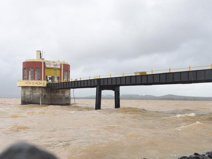 Water cut in Nashik city canceled immediately | नाशिक शहरातील पाणी कपात तूर्तास रद्द Water cut in Nashik city canceled immediately | नाशिक शहरातील पाणी कपात तूर्तास रद्द