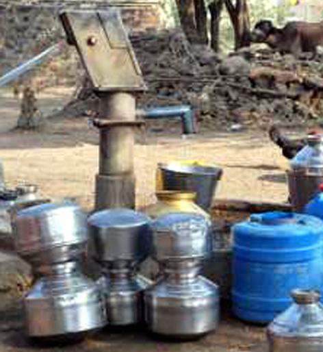 Parbhani: Water shortage again in the city of Purna | परभणी : पूर्णा शहरावर पुन्हा पाणीटंचाईचे सावट