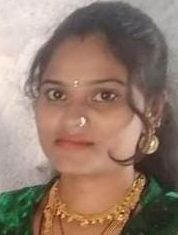 The couple were killed in the car crash | कारच्या धडकेत दाम्पत्य जागीच ठार The couple were killed in the car crash | कारच्या धडकेत दाम्पत्य जागीच ठार