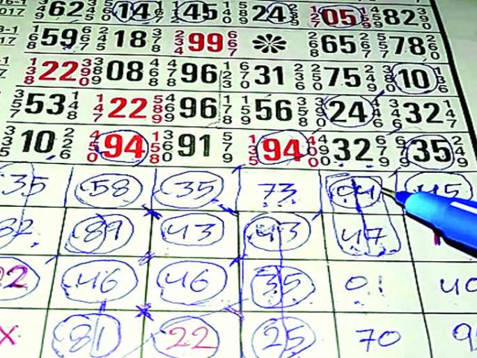 Big news; Solapur City Crime Branch raids Matka Company in Solapur | मोठी बातमी; सोलापुरात चालणाऱ्या मटका कंपनीवर सोलापूर शहर गुन्हे शाखेची धाड Big news; Solapur City Crime Branch raids Matka Company in Solapur | मोठी बातमी; सोलापुरात चालणाऱ्या मटका कंपनीवर सोलापूर शहर गुन्हे शाखेची धाड