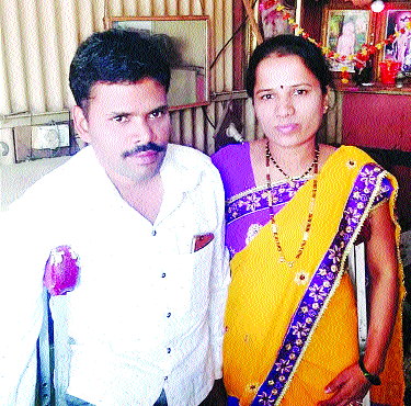 World over by defeating Divinity; Gada couple's conflict story | दिव्यंगत्वावर मात करून सावरला संसार; गाडे दाम्पत्याची संघर्षमय कहाणी
