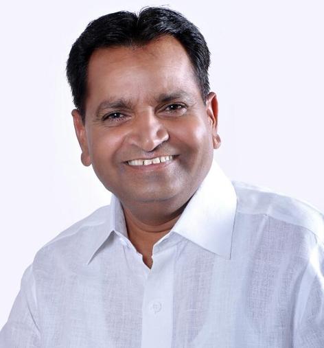 Warungsee as Sinnar's Lions president | सिन्नर ‘लायन्स’च्या अध्यक्षपदी वारूंगसे Warungsee as Sinnar's Lions president | सिन्नर ‘लायन्स’च्या अध्यक्षपदी वारूंगसे