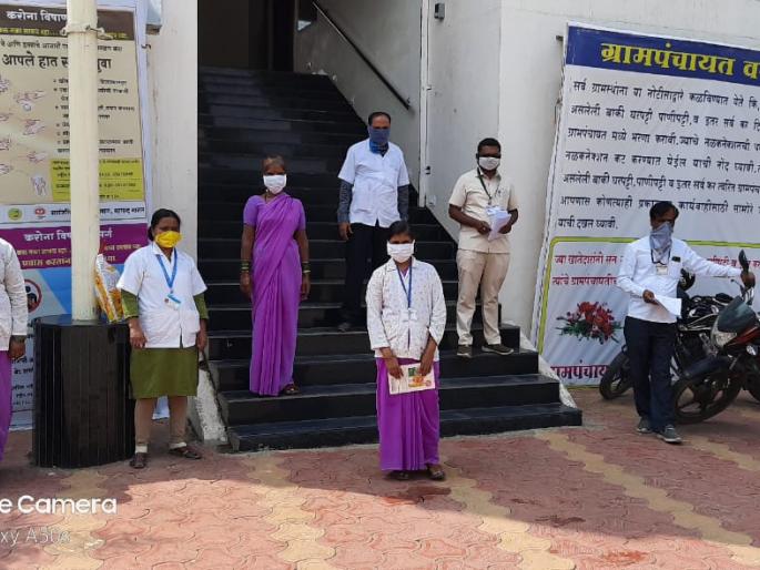 Notices to people from outskirts at Varkheda | वरखेडा येथे बाहेरगावांहून आलेल्यांना नोटिसा Notices to people from outskirts at Varkheda | वरखेडा येथे बाहेरगावांहून आलेल्यांना नोटिसा