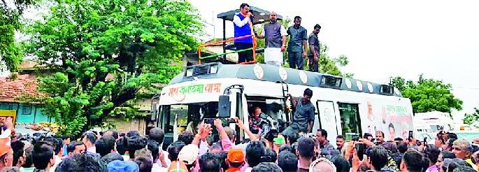 Welcome to the Mahajandesh Yatra | महाजनादेश यात्रेचे ठिकठिकाणी स्वागत