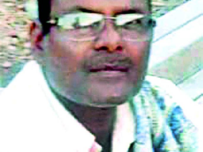 Body of God found in river bed | नदीपात्रात आढळला इसमाचा मृतदेह Body of God found in river bed | नदीपात्रात आढळला इसमाचा मृतदेह