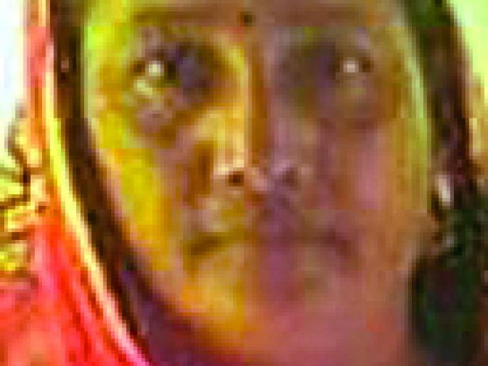 Sawna Lakshmi's silk industry is fired | सवनाच्या लक्ष्मीची रेशीम उद्योगात भरारी Sawna Lakshmi's silk industry is fired | सवनाच्या लक्ष्मीची रेशीम उद्योगात भरारी