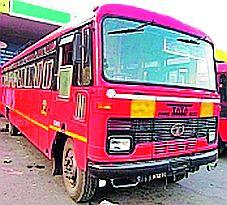 The place for an alternate place for a bus station is a vacation | बसस्थानकासाठी पर्यायी जागेचा तिढा सुटता सुटेना The place for an alternate place for a bus station is a vacation | बसस्थानकासाठी पर्यायी जागेचा तिढा सुटता सुटेना