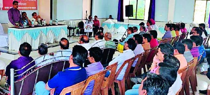 Get organized by recognizing the dangers of online traffic | आॅनलाईनचे धोके ओळखून संघटित व्हा Get organized by recognizing the dangers of online traffic | आॅनलाईनचे धोके ओळखून संघटित व्हा