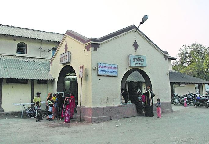 NICU's 'Mayo' in Nagpur, for children in other hospitals | अन्य रुग्णालयांमधील बालकांसाठीही आता नागपूरच्या ‘मेयो’त ‘एनआयसीयू’ NICU's 'Mayo' in Nagpur, for children in other hospitals | अन्य रुग्णालयांमधील बालकांसाठीही आता नागपूरच्या ‘मेयो’त ‘एनआयसीयू’