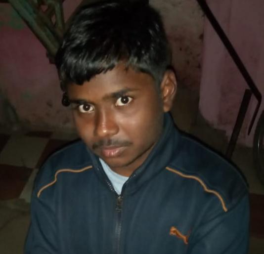 Young man commits suicide by hanging at Ozar | ओझर येथे तरुणाची गळफास घेत आत्महत्या