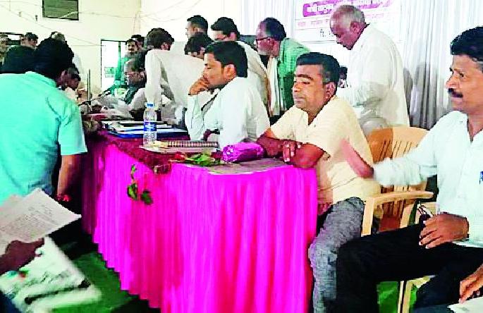 A review of the administration or the BJP's election meeting? | प्रशासनाचा आढावा की भाजपची निवडणूक बैठक?