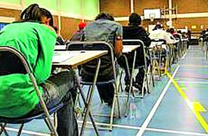 Curriculum incomplete, increased anxiety of 10th-12th grade students | अभ्यासक्रम अपूर्ण, दहावी-बारावीच्या विद्यार्थ्यांची वाढली चिंता Curriculum incomplete, increased anxiety of 10th-12th grade students | अभ्यासक्रम अपूर्ण, दहावी-बारावीच्या विद्यार्थ्यांची वाढली चिंता