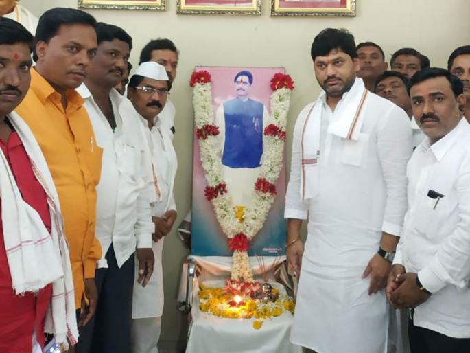 Dhananjay Munde will always fight for the people: Dhananjay Munde | जनसामान्यांसाठी सदैव संघर्ष करणार : धनंजय मुंडे Dhananjay Munde will always fight for the people: Dhananjay Munde | जनसामान्यांसाठी सदैव संघर्ष करणार : धनंजय मुंडे