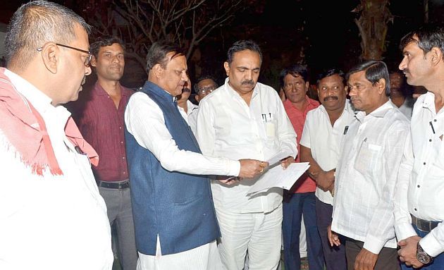 Dhadak Irrigation Wells, Mama Lakes will be constructed on priority basis | धडक सिंचन विहिरी, मामा तलावांची कामे प्राथमिकतेच्या आधारावर करणार Dhadak Irrigation Wells, Mama Lakes will be constructed on priority basis | धडक सिंचन विहिरी, मामा तलावांची कामे प्राथमिकतेच्या आधारावर करणार