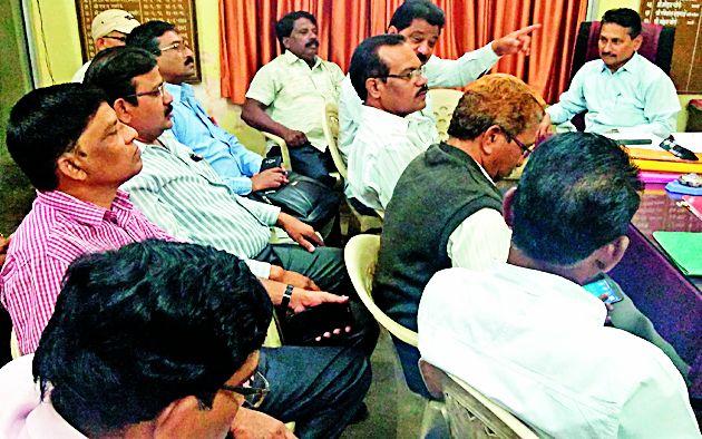 The organization is firm on keeping the nutrition closure | पोषण आहार बंद ठेवण्यावर संघटना ठाम The organization is firm on keeping the nutrition closure | पोषण आहार बंद ठेवण्यावर संघटना ठाम