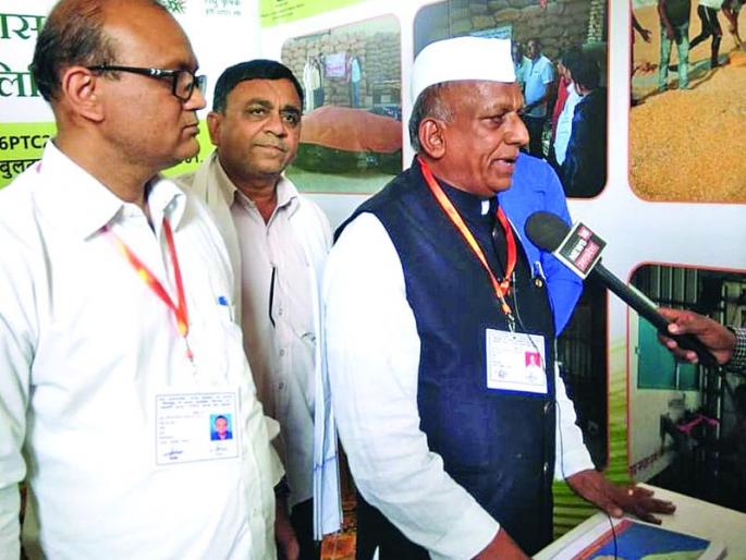 Buldana district participates in agricultural exhibition in Uttar Pradesh | उत्तर प्रदेशातील कृषी प्रदर्शनात बुलडाणा जिल्ह्याचा सहभाग Buldana district participates in agricultural exhibition in Uttar Pradesh | उत्तर प्रदेशातील कृषी प्रदर्शनात बुलडाणा जिल्ह्याचा सहभाग