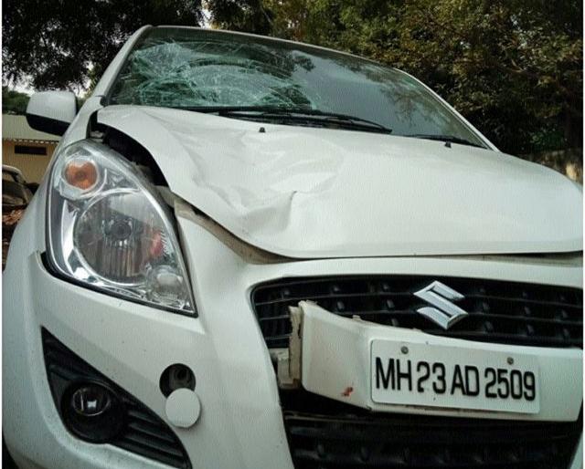 Accidental death in front of an old mother's child | वृध्द आईचा मुलाच्या टपरीसमोरच अपघाती मृत्यू Accidental death in front of an old mother's child | वृध्द आईचा मुलाच्या टपरीसमोरच अपघाती मृत्यू