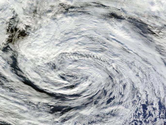 Cyclone low threat to the city, Skymet forecasts, caste six will reach Nashik on the south side of the city | चक्रीवादळाचा नगरला कमी धोका, स्कायमेटचा अंदाज; नगरच्या दक्षिण बाजूने जात पोहोचणार नाशिकला Cyclone low threat to the city, Skymet forecasts, caste six will reach Nashik on the south side of the city | चक्रीवादळाचा नगरला कमी धोका, स्कायमेटचा अंदाज; नगरच्या दक्षिण बाजूने जात पोहोचणार नाशिकला