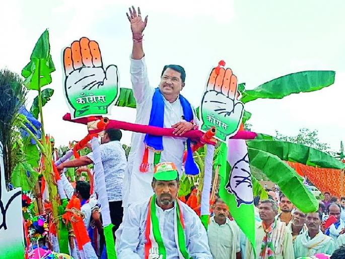 Maharashtra Election 2019 ; Vadettiwar's strong performance in Brahmapuri | Maharashtra Election 2019 ; वडेट्टीवारांचे ब्रह्मपुरीत जोरदार शक्तीप्रदर्शन Maharashtra Election 2019 ; Vadettiwar's strong performance in Brahmapuri | Maharashtra Election 2019 ; वडेट्टीवारांचे ब्रह्मपुरीत जोरदार शक्तीप्रदर्शन