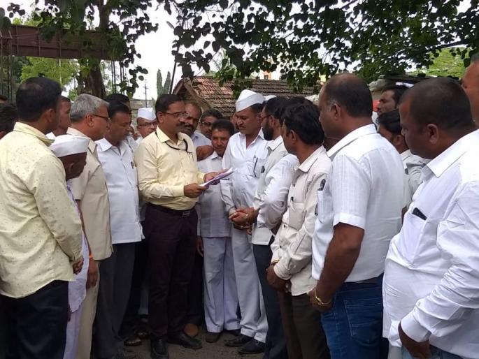 Beneficiary farmers protest against closed Waghad canal | बंदिस्त वाघाड कालव्याला लाभधारक शेतकऱ्यांचा विरोध Beneficiary farmers protest against closed Waghad canal | बंदिस्त वाघाड कालव्याला लाभधारक शेतकऱ्यांचा विरोध