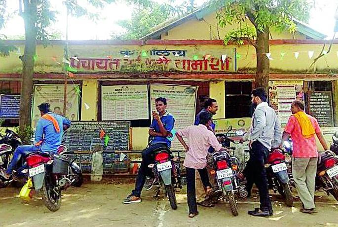Veterinary service collapsed | पशुवैद्यकीय सेवा कोलमडली Veterinary service collapsed | पशुवैद्यकीय सेवा कोलमडली