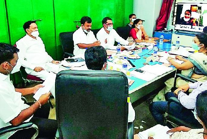 33 bridges will be constructed blocking the road during monsoons | पावसाळ्यात मार्ग रोखणाऱ्या ३३ पुलांची उभारणी होणार 33 bridges will be constructed blocking the road during monsoons | पावसाळ्यात मार्ग रोखणाऱ्या ३३ पुलांची उभारणी होणार