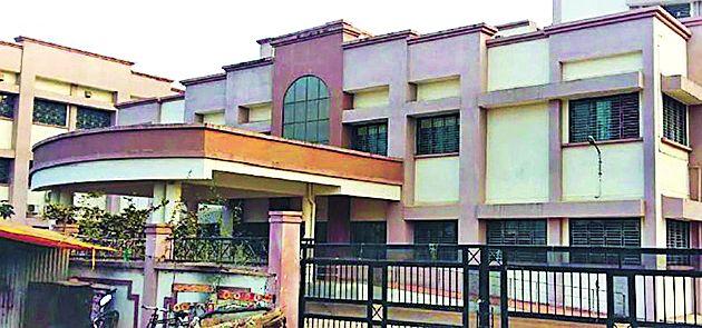  Women's Hospital work in Vandana | महिला रुग्णालयाचे काम वांद्यात