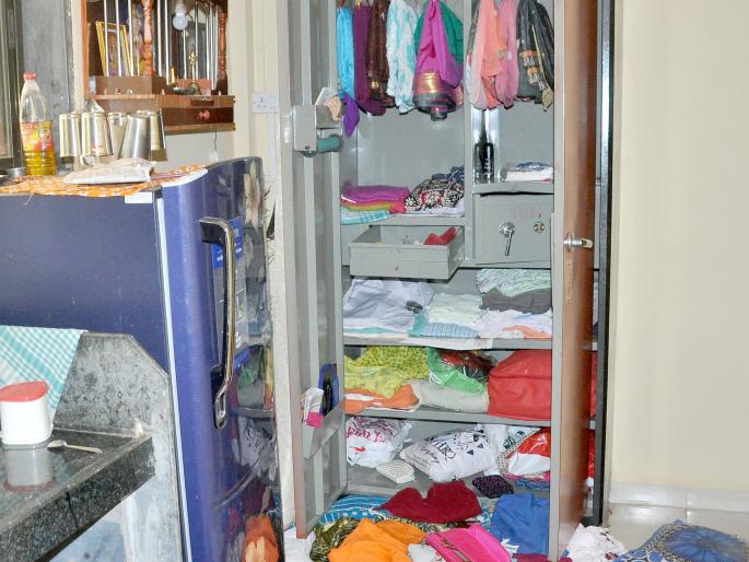 Burglary of Rs 1.5 lakh in Pachgaon, attempted burglary in two more places | पाचगावमध्ये दीड लाखांची घरफोडी, आणखी दोन ठिकाणी चोरीचा प्रयत्न Burglary of Rs 1.5 lakh in Pachgaon, attempted burglary in two more places | पाचगावमध्ये दीड लाखांची घरफोडी, आणखी दोन ठिकाणी चोरीचा प्रयत्न