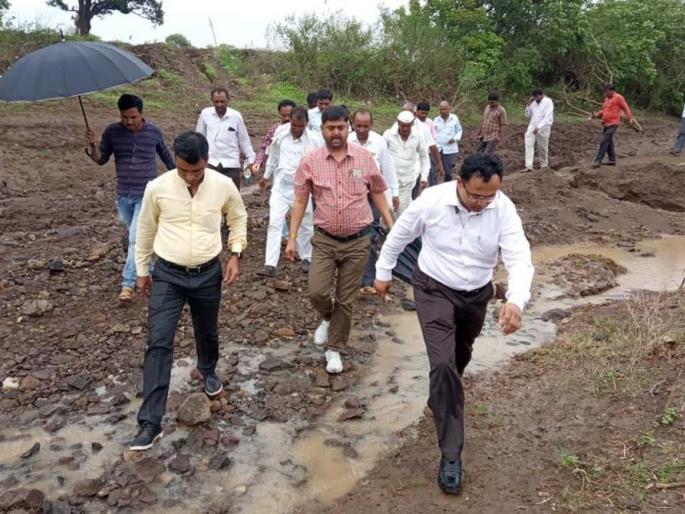 Fear of shelling of Shalud's dam is in vain | शेलूदचे धामणा धरण फुटण्याची भीती व्यर्थ Fear of shelling of Shalud's dam is in vain | शेलूदचे धामणा धरण फुटण्याची भीती व्यर्थ