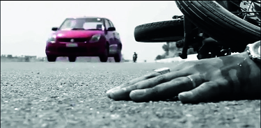 The burden of the insurance cover | विम्याच्या सुरक्षा कवचाने दु:खभार हलका The burden of the insurance cover | विम्याच्या सुरक्षा कवचाने दु:खभार हलका